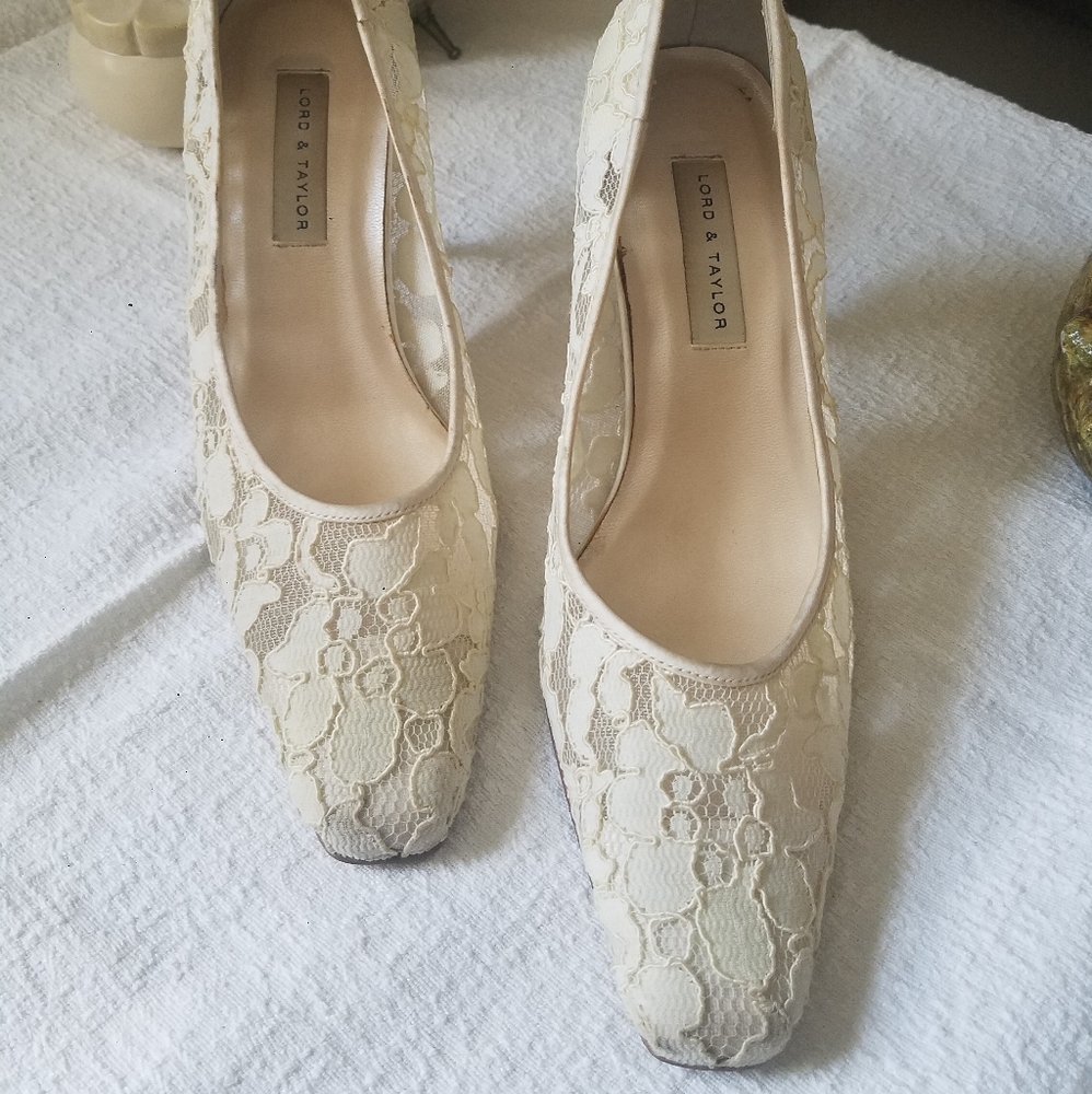 Ivory lace evening shoes